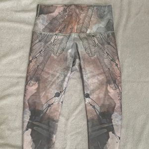 NEW LUXURY COMPRESSION LEGGINGS one size fits 0-10 HIGH RISE